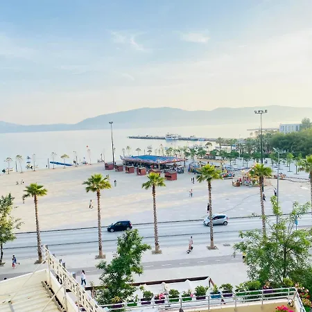 Keli's Place شقة فلورا